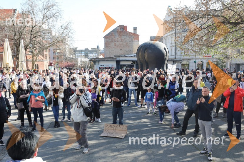 Protest proti ukrepom za preprečevanje COVID 19