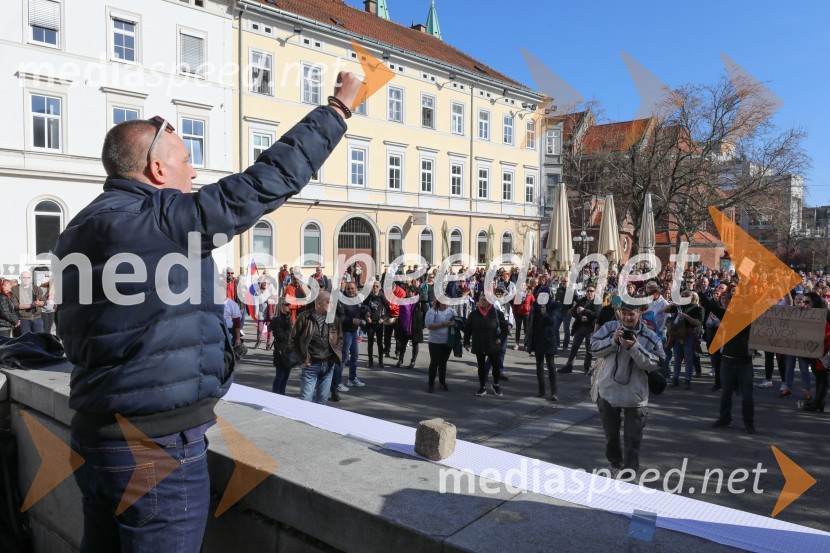 Protest proti ukrepom za preprečevanje COVID 19