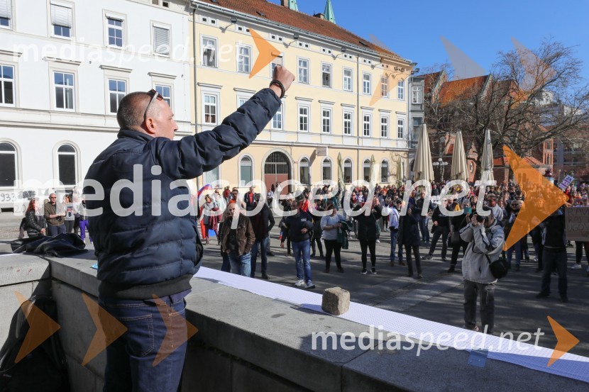 Protest proti ukrepom za preprečevanje COVID 19