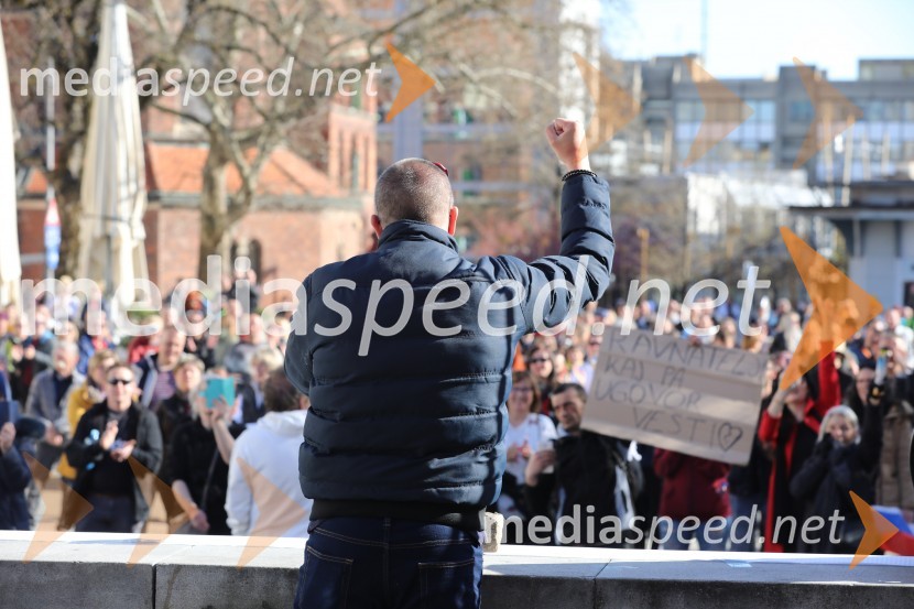 Protest proti ukrepom za preprečevanje COVID 19
