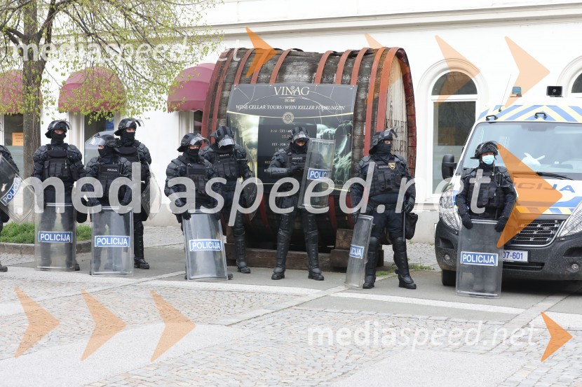 Protesti proti ukrepom za preprečitev Covid19 v Mariboru