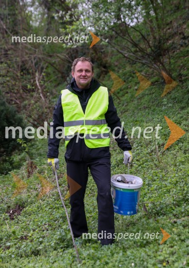dr. Samo Peter Medved,  podžupan, Mestna občina Maribor Moji odpadki, moja skrb, čistilna akcija na desnem bregu Drave v Mariboru