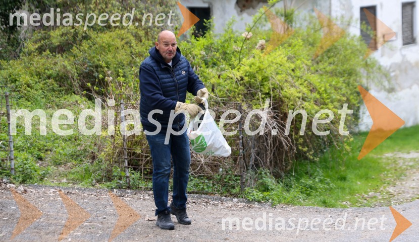  Matjaž Štandeker, Mestna občina MariborMoji odpadki, moja skrb, čistilna akcija na desnem bregu Drave v Mariboru