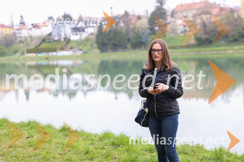  Lidija Ferk, PR, MO MariborMoji odpadki, moja skrb, čistilna akcija na desnem bregu Drave v Mariboru