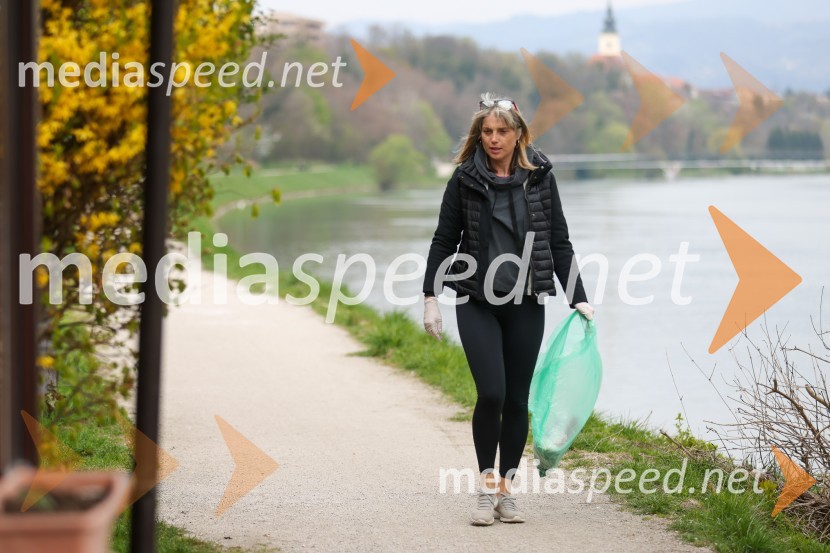 mag. Lidija Pliberšek, direktorica Pogrebnega podjetje Maribor d.d., direktorica Javni Holding Maribor, predsednica ASCE, Moji odpadki, moja skrb, čistilna akcija na desnem bregu Drave v Mariboru