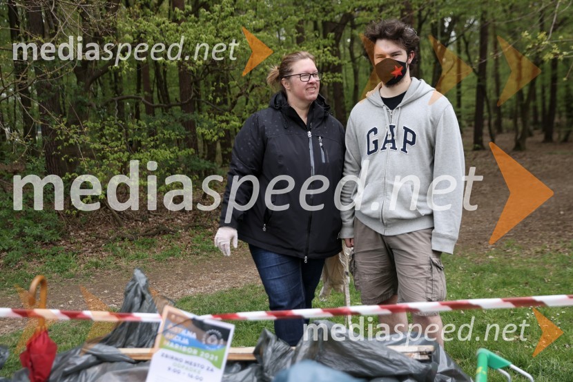 dr. Aleksandra  Berberih Slana, direktorica Muzeja narodne osvoboditve Maribor;  Peter BerberihMoji odpadki, moja skrb, čistilna akcija na desnem bregu Drave v Mariboru