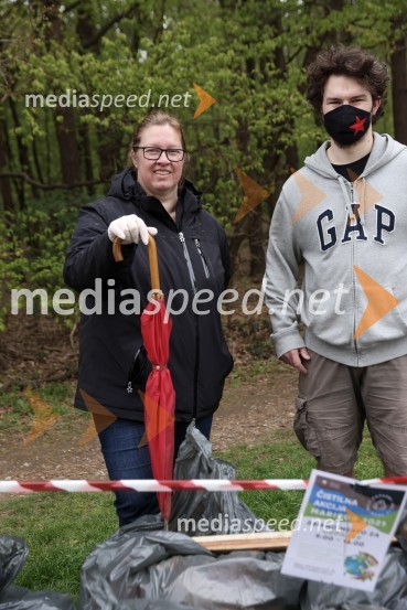 dr. Aleksandra  Berberih Slana, direktorica Muzeja narodne osvoboditve Maribor;  Peter BerberihMoji odpadki, moja skrb, čistilna akcija na desnem bregu Drave v Mariboru