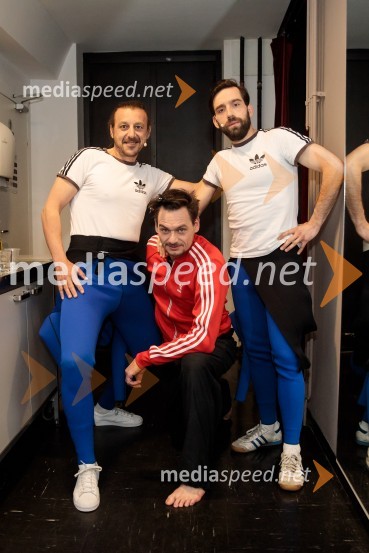  Matej Recer, igralec;  Primož Bezjak, igralec;  Vito Weis, igralecRokova modrina, predstava Slovenskega Mladinskega gledališča