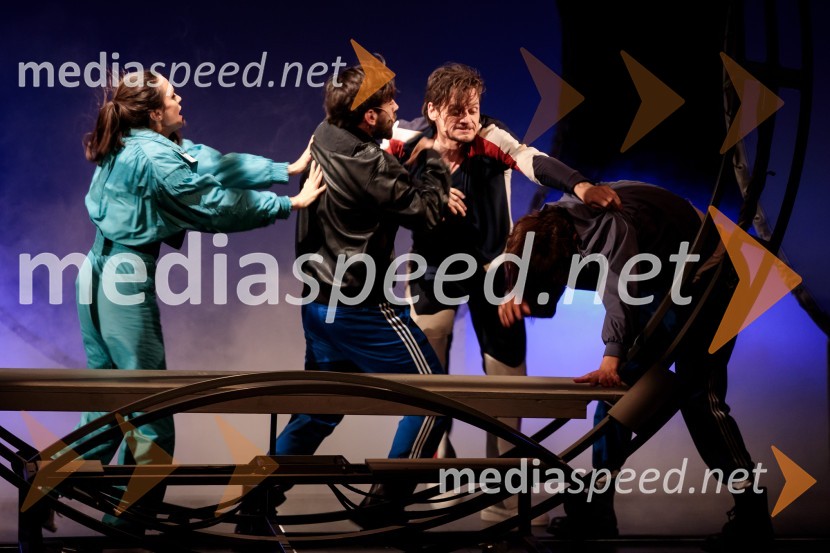 Rokova modrina, predstava Slovenskega Mladinskega gledališča