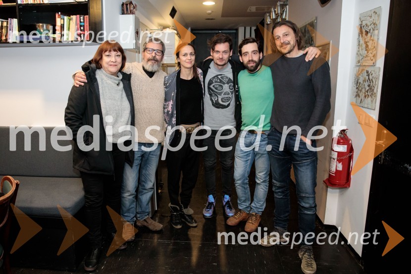  Damjana Černe, igralka;  Željko Hrs, igralec;  Katarina Stegnar, igralka;  Primož Bezjak, igralec;  Vito Weis, igralec;  Matej Recer, igralecRokova modrina, predstava Slovenskega Mladinskega gledališča