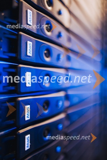 Vega, slovenski super računalnik na IZUM-u v Mariboru