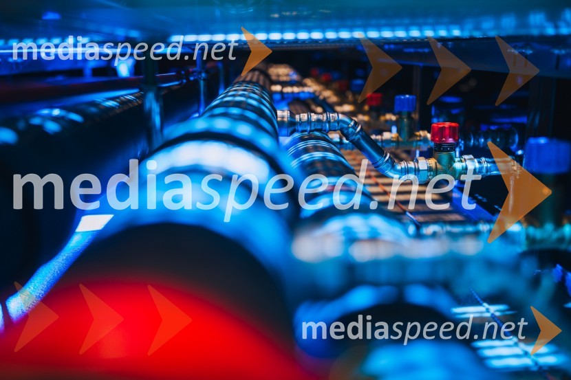 Vega, slovenski super računalnik na IZUM-u v Mariboru