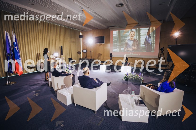 Vega, slovenski super računalnik na IZUM-u v Mariboru