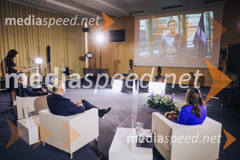 Vega, slovenski super računalnik na IZUM-u v Mariboru