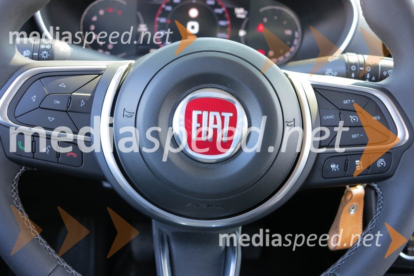 Novi Fiat Tipo & Tipo Cross, slovenska predstavitev