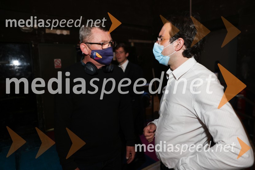  ... ;  Simon Krečič, umetniški direktor Opere SNG MariborVesele harmonije razstavljenega orkestra