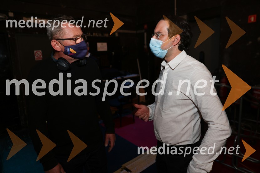  ... ;  Simon Krečič, umetniški direktor Opere SNG MariborVesele harmonije razstavljenega orkestra