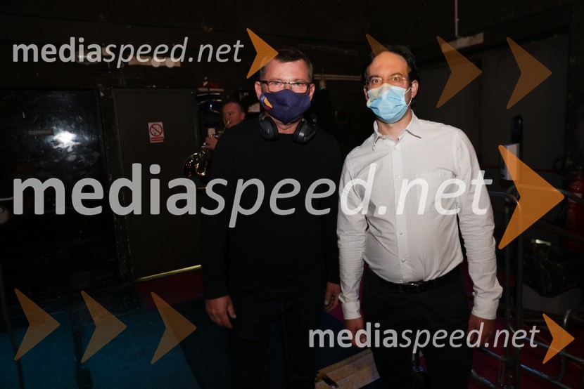  ... ;  Simon Krečič, umetniški direktor Opere SNG MariborVesele harmonije razstavljenega orkestra