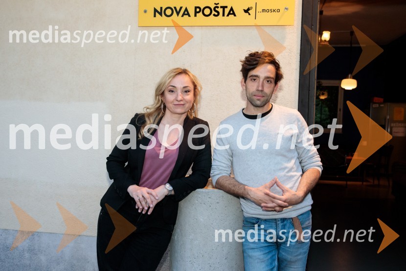  Tina Dobnik, producentka MASKA;  Vito Weis, igralecSlaba družba, Nova pošta, predstava Slovenskega Mladinskega gledališča