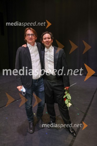  Aleksandar  Popovski, režiser, umetniški direktor Drame SNG Maribor;  Simon Krečič, umetniški direktor Opere SNG MariborCarmina Burana, operno baletni spektakel SNG Maribor