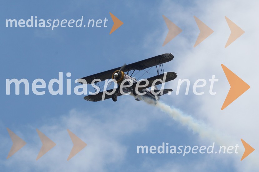 PT17 Stearman / OE-AMMThe Flying Bulls, trening pilotov in letal Red Bull v Mariboru