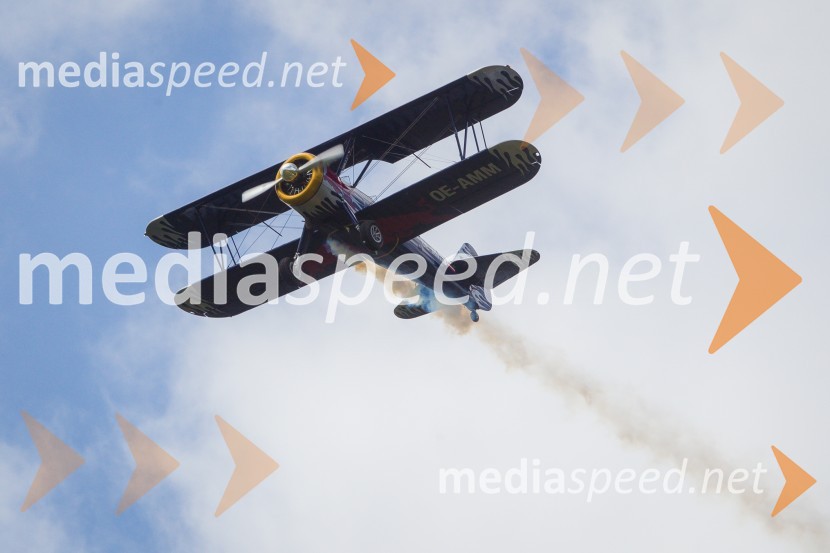 PT17 Stearman / OE-AMMThe Flying Bulls, trening pilotov in letal Red Bull v Mariboru