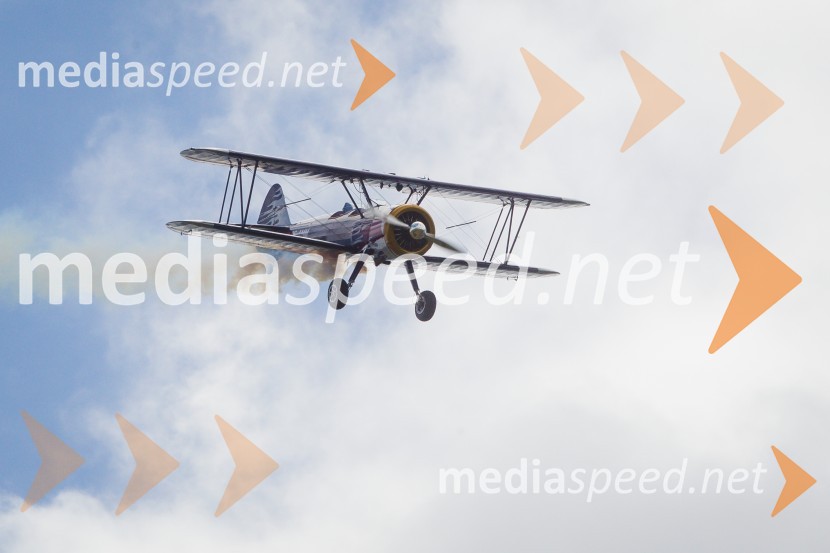 PT17 Stearman / OE-AMMThe Flying Bulls, trening pilotov in letal Red Bull v Mariboru
