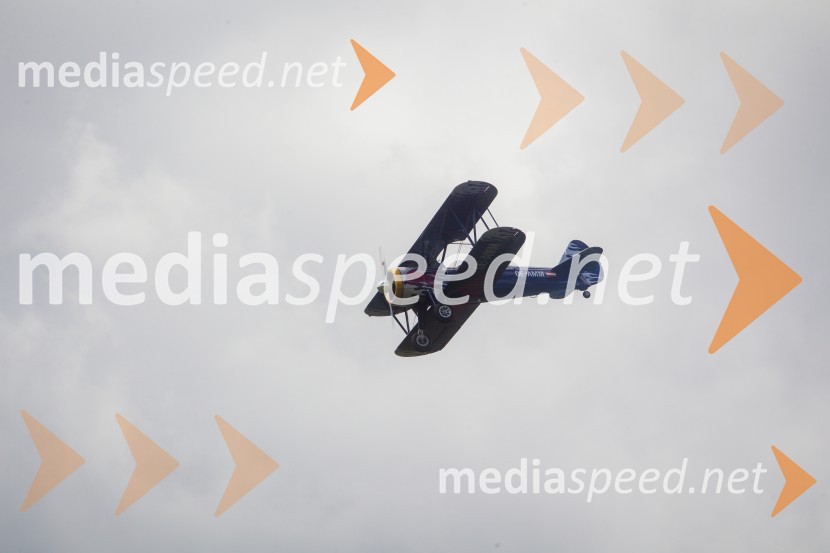 PT17 Stearman / OE-AMMThe Flying Bulls, trening pilotov in letal Red Bull v Mariboru