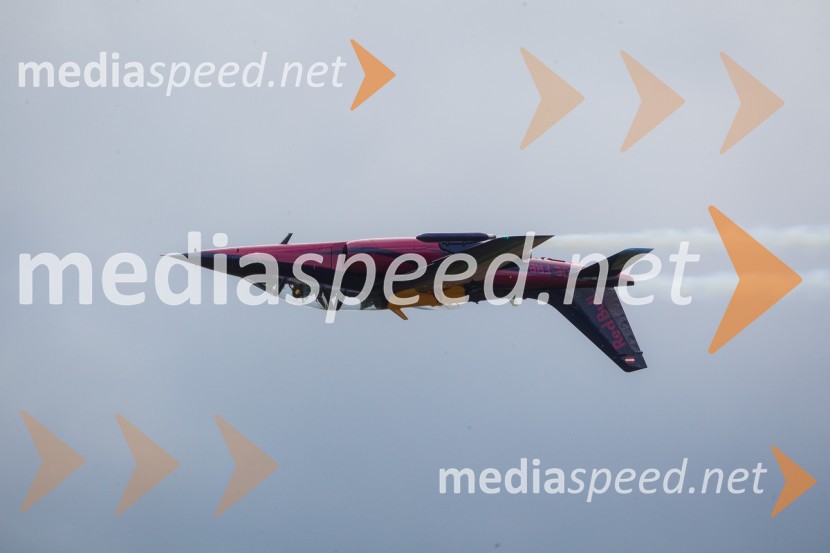 Alpha-Jet 2 / OE-FRBThe Flying Bulls, trening pilotov in letal Red Bull v Mariboru