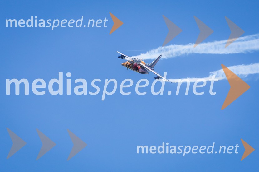 Alpha-Jet 1 / OE-FASThe Flying Bulls, trening pilotov in letal Red Bull v Mariboru