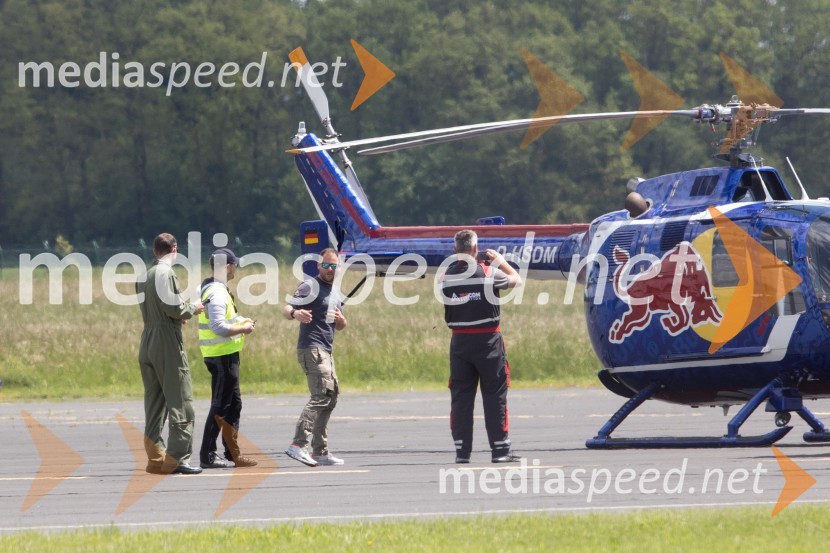 The Flying Bulls, trening pilotov in letal Red Bull v Mariboru