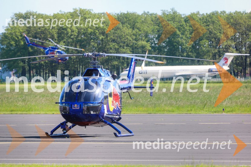 Helikopter BO-105C / D-HTDMThe Flying Bulls, trening pilotov in letal Red Bull v Mariboru