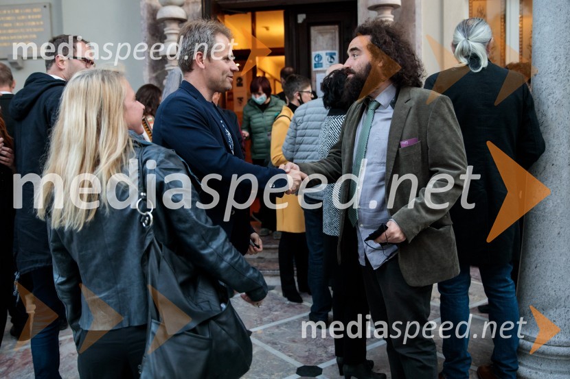  Milan Golob, vodja marketinga in odnosov z javnostmi PGK;  Jure Novak, režiserKONS: Novi dobi, premiera, Prešernovo gledališče Kranj