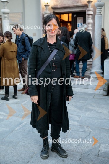  Nana Ama Horvat DolinarKONS: Novi dobi, premiera, Prešernovo gledališče Kranj