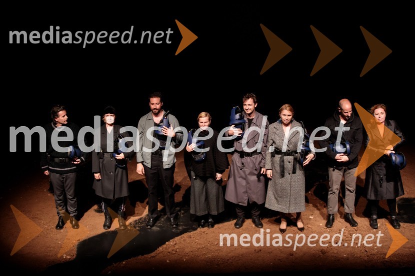  Aljoša Ternovšek, igralec;  Vesna Pernarčič, igralka;  Miha Rodman, igralec;  Vesna  Slapar, igralka;  Blaž Setnikar, igralec;  Darja Reichman, igralka;  Iztok Drabik Jug, igralec;  Vesna  Jevnikar, igralkaKONS: Novi dobi, premiera, Prešernovo gledališče Kranj