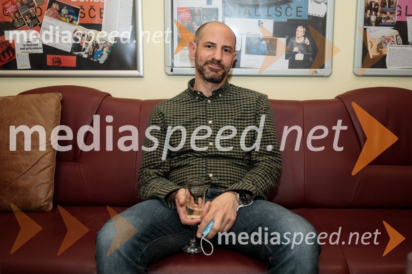 KONS: Novi dobi, premiera, Prešernovo gledališče Kranj