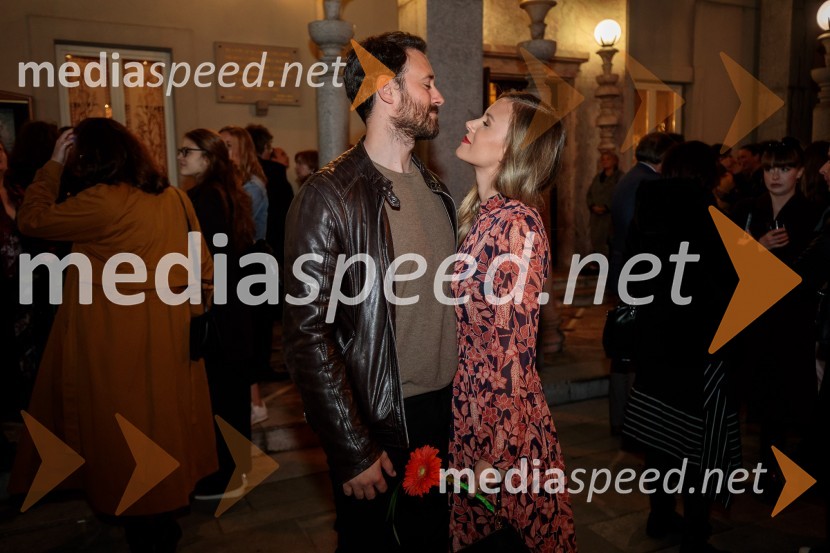  Miha Rodman, igralec;  Paola Čermelj, italijanistka in umetnostna zgodovinarkaKONS: Novi dobi, premiera, Prešernovo gledališče Kranj