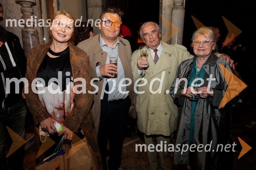  Darja Reichman, igralka;  Dejan  Reichmann;  Marjan Reichman;  Jelka Reichman, slikarka in ilustratorkaKONS: Novi dobi, premiera, Prešernovo gledališče Kranj