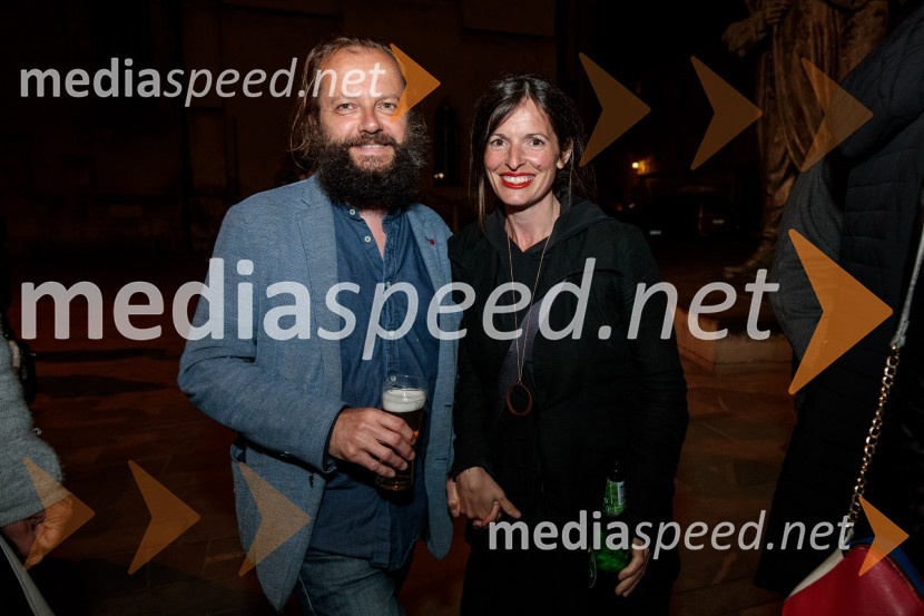  Sebastijan  Horvat, režiser;  Ana Horvat Dolinar, igralkaKONS: Novi dobi, premiera, Prešernovo gledališče Kranj