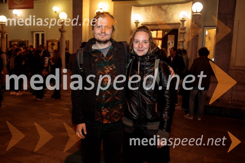  Žiga  Divjak, režiser;  Katarina Morano, režiserka, dramaturginjaKONS: Novi dobi, premiera, Prešernovo gledališče Kranj