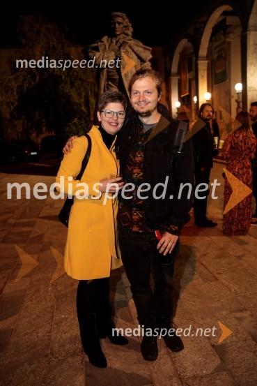  Mirjam Drnovšček, direktorica Prešernovega gledališča Kranj;  Žiga  Divjak, režiserKONS: Novi dobi, premiera, Prešernovo gledališče Kranj