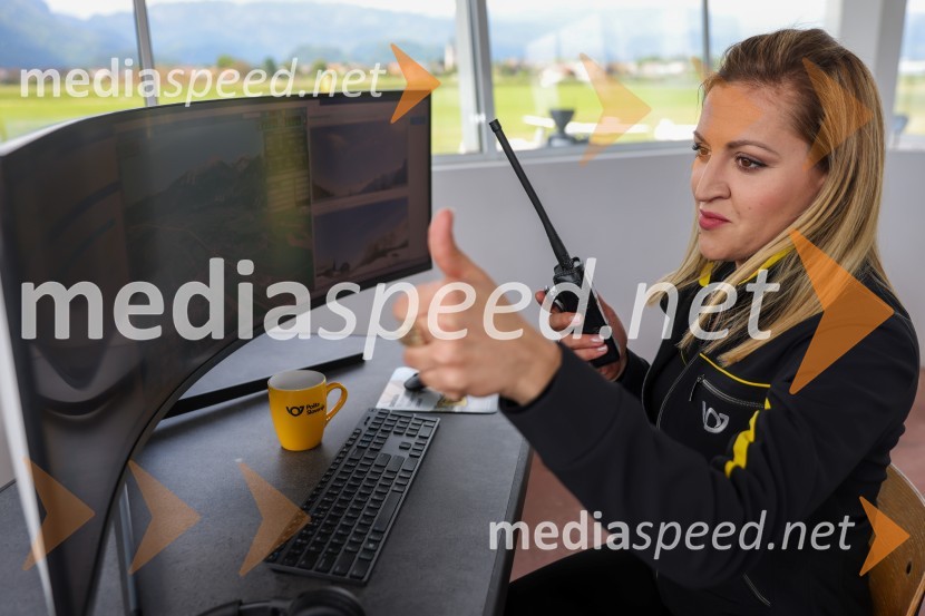 Pošta Slovenije predstavila dron za prenos paketov