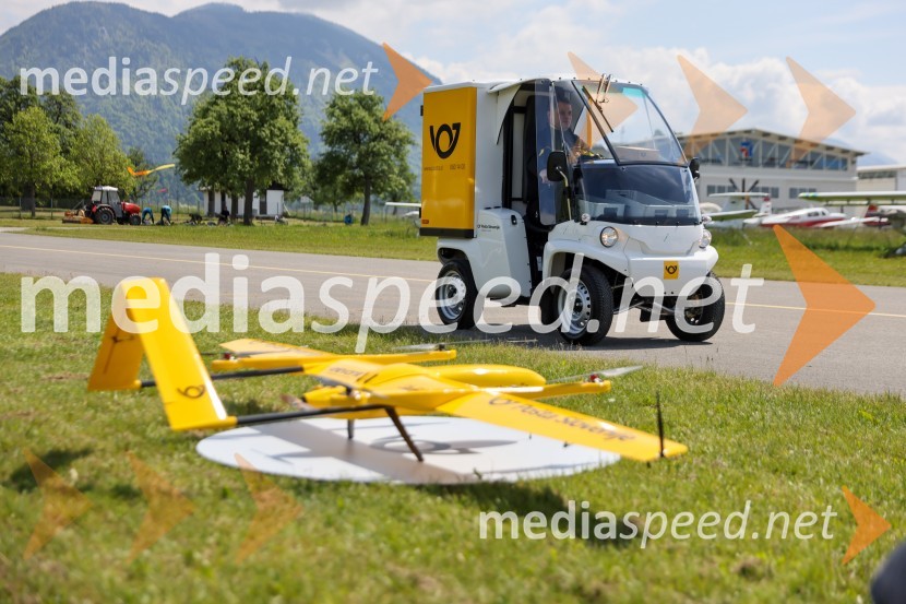 Pošta Slovenije predstavila dron za prenos paketov