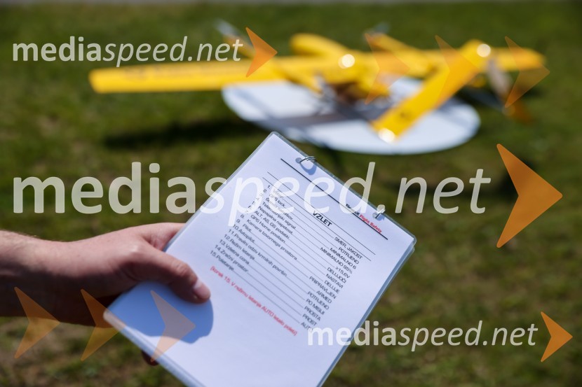 Pošta Slovenije predstavila dron za prenos paketov