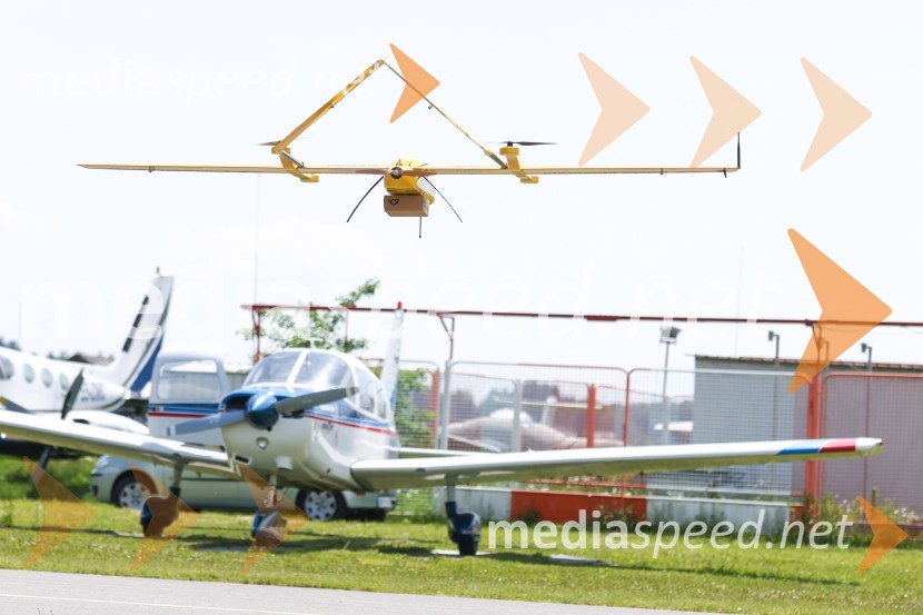 Pošta Slovenije predstavila dron za prenos paketov