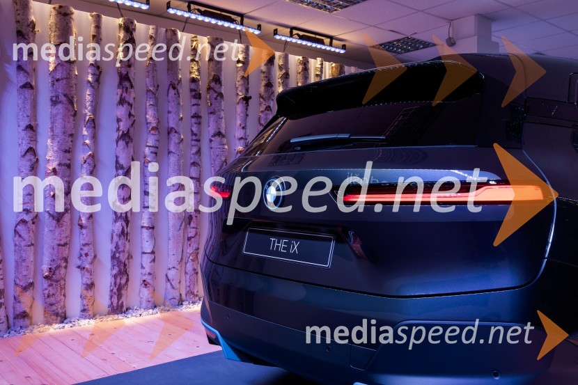 BMW iX, slovenska predstavitev