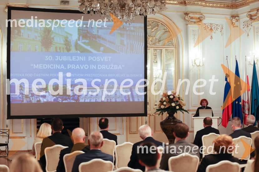  Vlasta Nussdorfer, svetovalka predsednika republike30. posvet: Medicina, pravo in družba, Maribor 2021