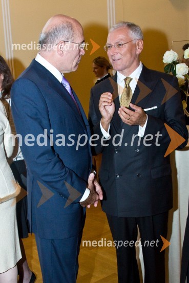 Yousif B. Ghafari, ameriški veleposlanik v Sloveniji in ...Obisk kraljice Elizabete II. in vojvode Edinburškega v Sloveniji - prvi dan (prihod in sprejem v Grand Hotelu Union)