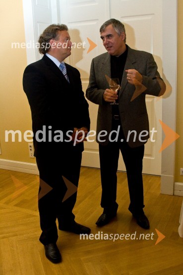 Iztok Jarc, kmetijski minister in Zoran Predin, glasbenikObisk kraljice Elizabete II. in vojvode Edinburškega v Sloveniji - prvi dan (prihod in sprejem v Grand Hotelu Union)