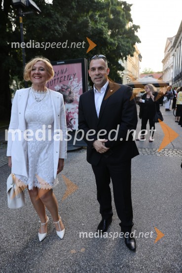  Ignacija  Fridl Jarc, državna sekretarka na Ministrstvu za kulturo RS; mag. Dejan Kaloh, soustanovitelj portala Politikis, poslanec SDSMadama Butterfly, premiera opere, Slovensko Narodno Gledališče Maribor